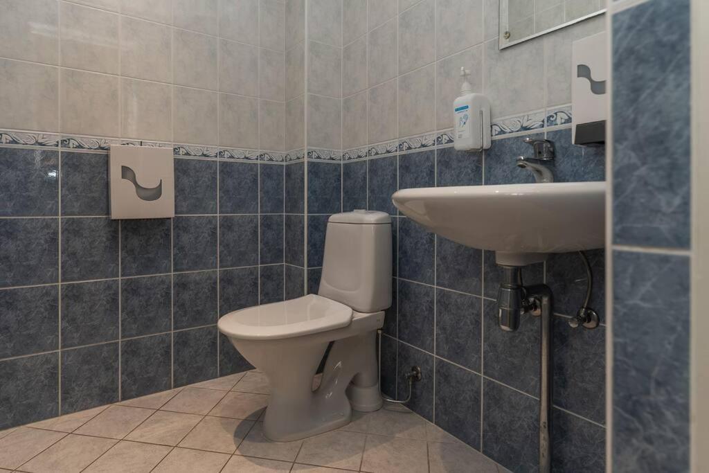 Pueha Vaimu Kuelaliskorter Tallinn Exteriör bild